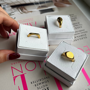 Personal Thin Signet Ring 18K Forgyldt