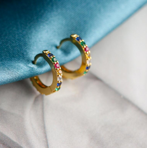 Single Mini Rainbow Hoop 18K Forgyldt