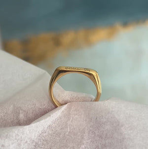 Personal Thin Signet Ring 18K Forgyldt