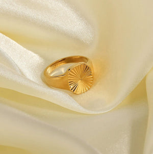 Sunlight Signet Ring 18K Forgyldt